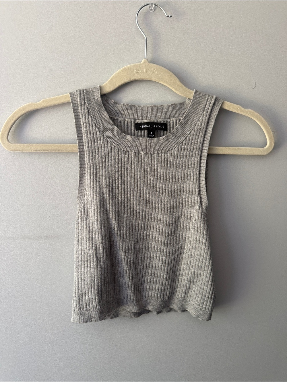 Kendall & Kylie Ribbed Light Gray Sleeveless Tank